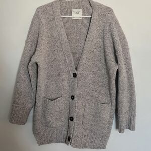 Abercrombie & Fitch Light Gray Cardigan
